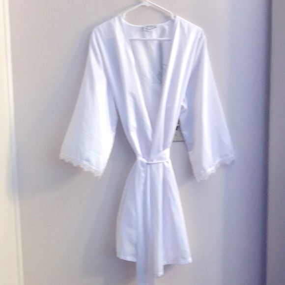 Bride Robe - Picture 1 of 5